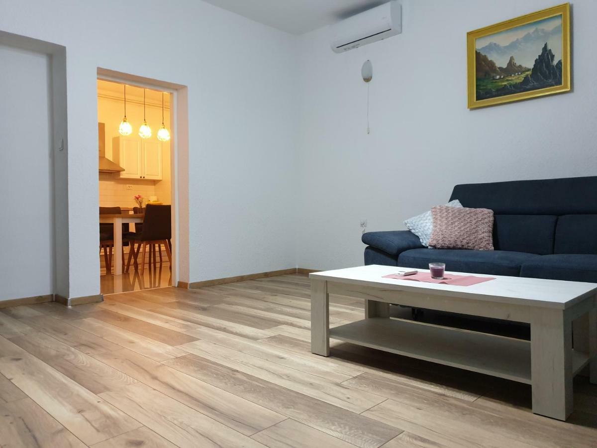 Apartment Kristina Vlašići Εξωτερικό φωτογραφία